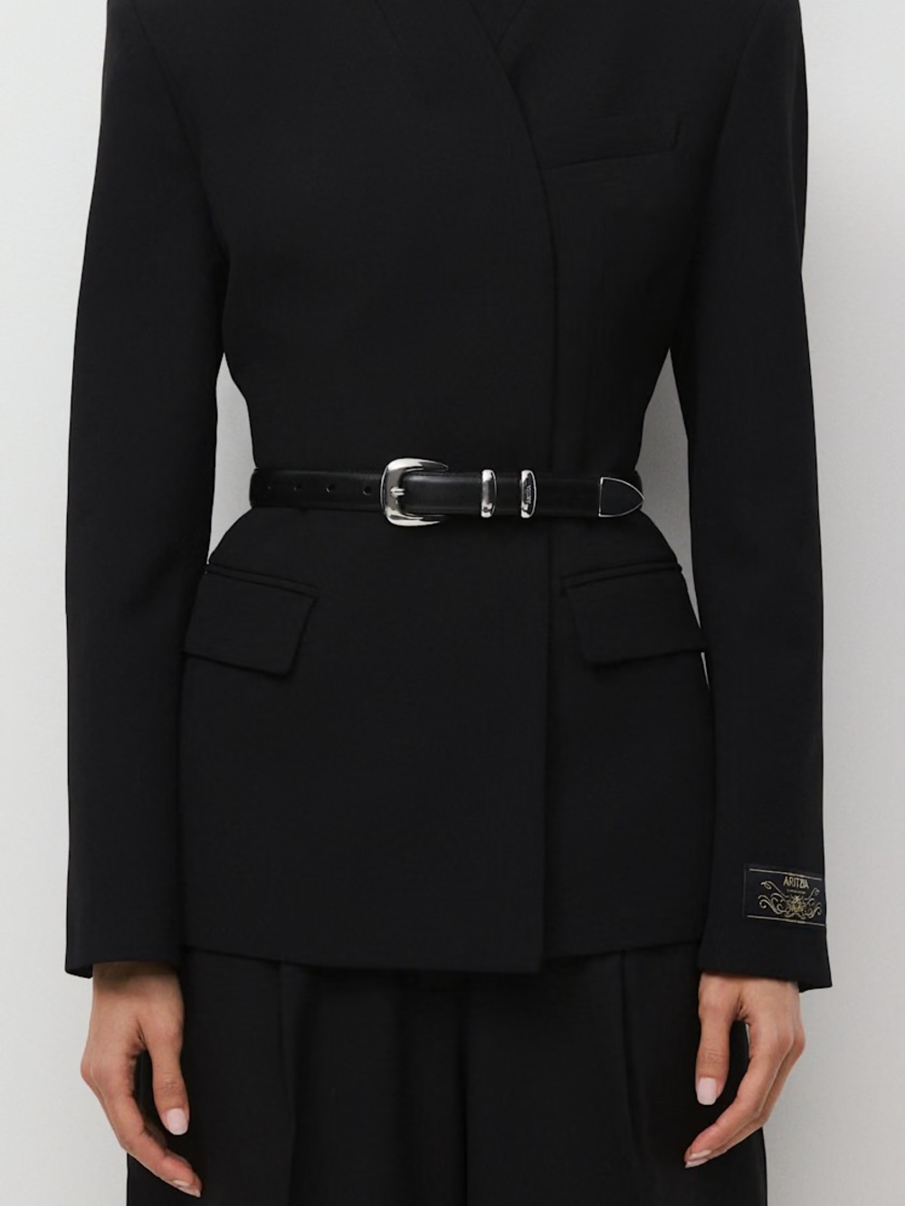 Aritzia | Legendary Solid Brass Leather Belt